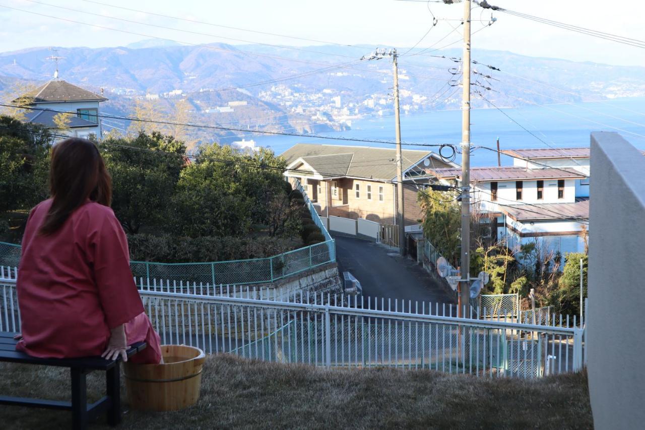 熱海の海が一望できる温泉付貸別荘 満月あじろ Mitsukiajiro Atami  Esterno foto